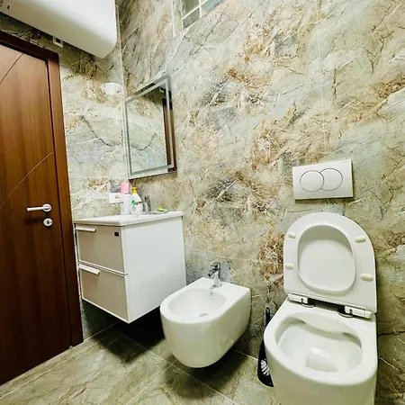 Nik's Urban Nest Within 10 Min Walk From The Center Tirana