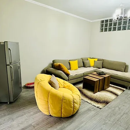 Nik's Urban Nest Within 10 Min Walk From The Center Apartament Tirana
