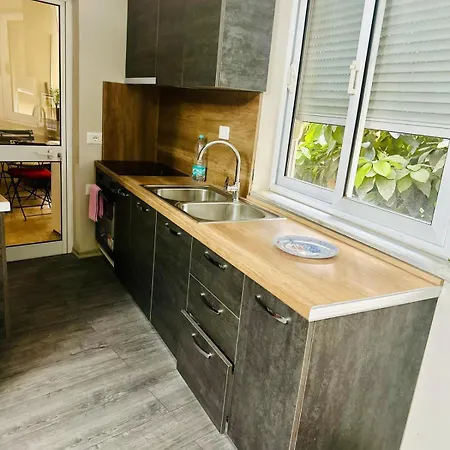 Nik's Urban Nest Within 10 Min Walk From The Center * Tirana