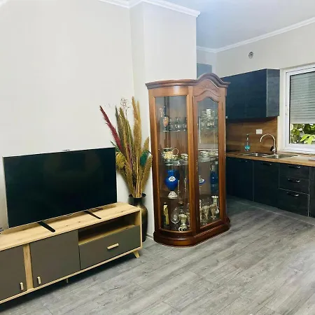 Apartment Nik's Urban Nest Within 10 Min Walk From The Center Tirana